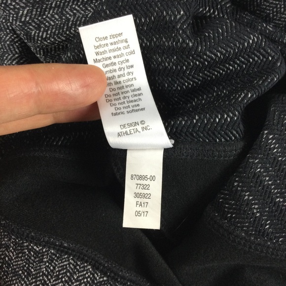 ATHLETA Herringbone Luxe Metro Drifter Leggings Sz Large Petite LP - Picture 12 of 13